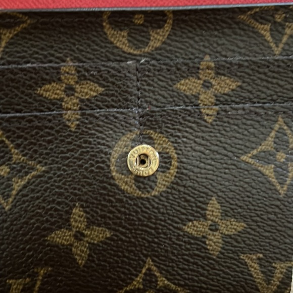 Authentic- Louis Vuitton Bellboy Groom Sarah monogram wallet limited edition (C) - Picture 7 of 13